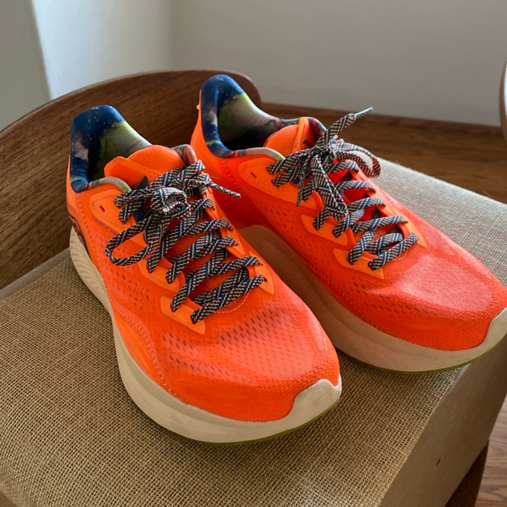 Saucony shift 2 women’s size 10